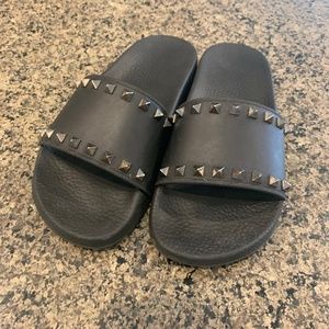 Valentino rockstud slides